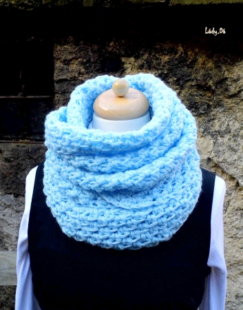 Nákrčník - Modré z nebe